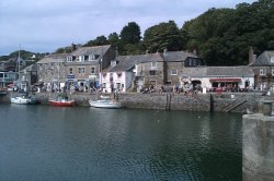 Padstow harbour Wallpaper