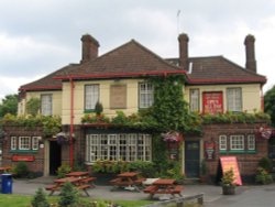 Oxford Pub - The Duke of York - June 2003 Wallpaper