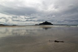 Low tide at St Michaels Mount Wallpaper
