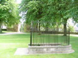 Knaresborough - Secret Tunnel Entrance Wallpaper