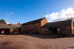 Stonehurst Family Farm, Leicester Wallpaper