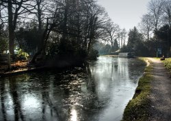 Bridgewater Canal, Moore, Halton Cheshire. Wallpaper