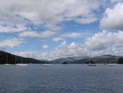 Boats on Lake Windermere (1) - August 2007 Wallpaper