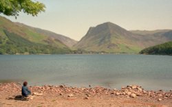 Fleetworth Pike from  Buttermere Lake Wallpaper