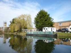Grand Union Canal NW10 Wallpaper