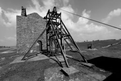 MAGPIE MINE Wallpaper