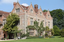 The House, Greys Court Wallpaper