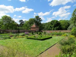 Eastcote gardens Wallpaper