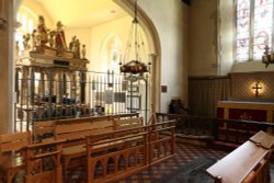 St Nicholas Church, Rotherfield Greys, Chancel and Knollys Chapel Wallpaper