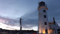 Scarborough Lighthouse at sunset Wallpaper