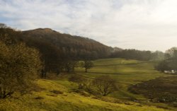 Cottage view at Loughrigg tarn Wallpaper