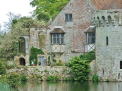 Scotney Castle Wallpaper