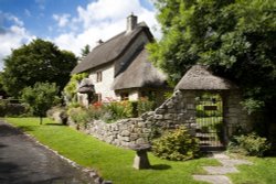 Cottage in Sherrington Wallpaper