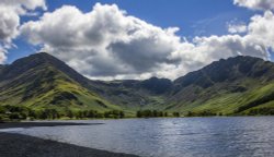 Fleetwith Pike and Haystacks, Buttermere, Cumbria Wallpaper