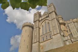 Arundel Castle upwards Wallpaper