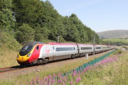 Pendolino electric train near Tebay in Cumbria Wallpaper