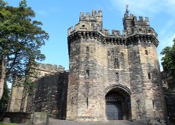 John O'Gaunt Gateway, Lancaster Castle, Lancaster Wallpaper