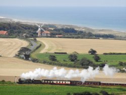 Sheringham Park in Sheringham with the Poppy Line Wallpaper