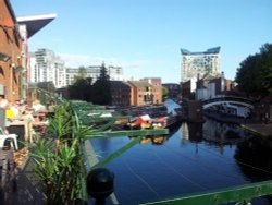 Canals through Birmingham city centre