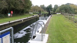 Wadenhoe Lock