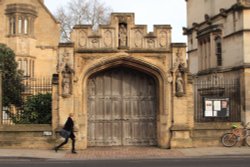 Gate of Magdalen College, Oxford Wallpaper