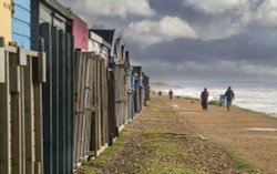 WINTER WALK ALONG THE BEACH,BARTON ON SEA Wallpaper