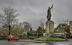 KING ALFRED & ROYAL MAIL,WINCHESTER Wallpaper