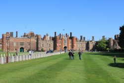 Hampton Court Palace & Gardens, EastMolesey, Surry