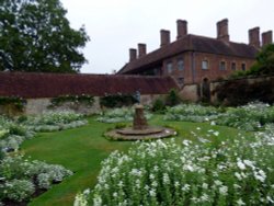 Barrington Court Wallpaper