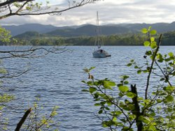 Yacht on Lake Ullswater Wallpaper