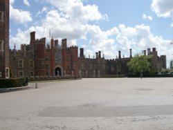 Hampton Court Palace Wallpaper