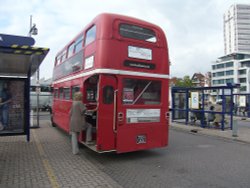 London Transport Routemaster bus Wallpaper