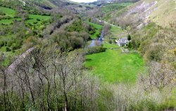 splendid view at Monsal Head Wallpaper