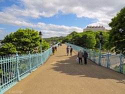 Spa bridge, Scarborough Wallpaper