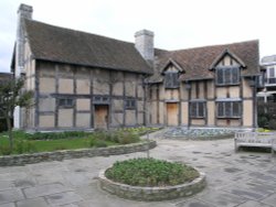 Shakespear's Birthplace Wallpaper