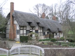Anne Hathaway's Cottage Wallpaper