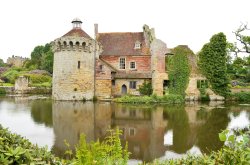 Scotney Castle, Lamberhurst Wallpaper