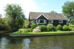 Wroxham Boat Tour - Norfolk Broads Wallpaper