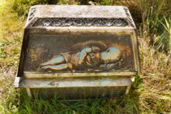 Tomb of a child in Holywell Cemetery, Oxford Wallpaper