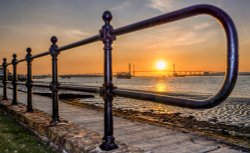 Sunset over Dartford Bridge Wallpaper