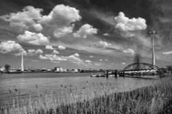 Cable Car North Greenwich in Mono Wallpaper