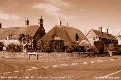 Thatched Cottage, Station Rd, Badminton, Gloucestershire 2011 Wallpaper