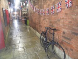 MUSEUM CORRIDOR Wallpaper