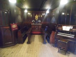 MUSEUM EXHIBITS Wallpaper