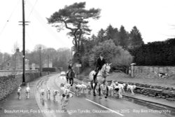 Beaufort Hunt, Acton Turville, Gloucestershire 2015 Wallpaper