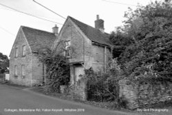 Old Cottages, Biddestone Rd, Yatton Keynell, Wiltshire 2016 Wallpaper