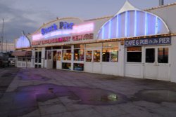 South Pier, Lowestoft Wallpaper