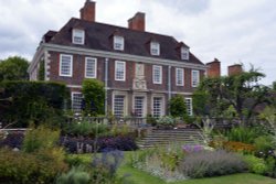 Salutation House, Sandwich Wallpaper