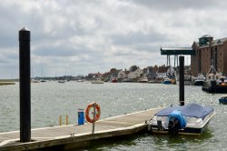 Wells harbour, Norfolk Wallpaper