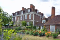 Salutation House, Sandwich Wallpaper